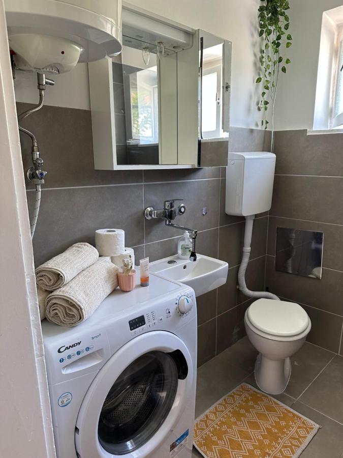 Cosy Family Apartment Marina Kastela Near Airport Exterior foto