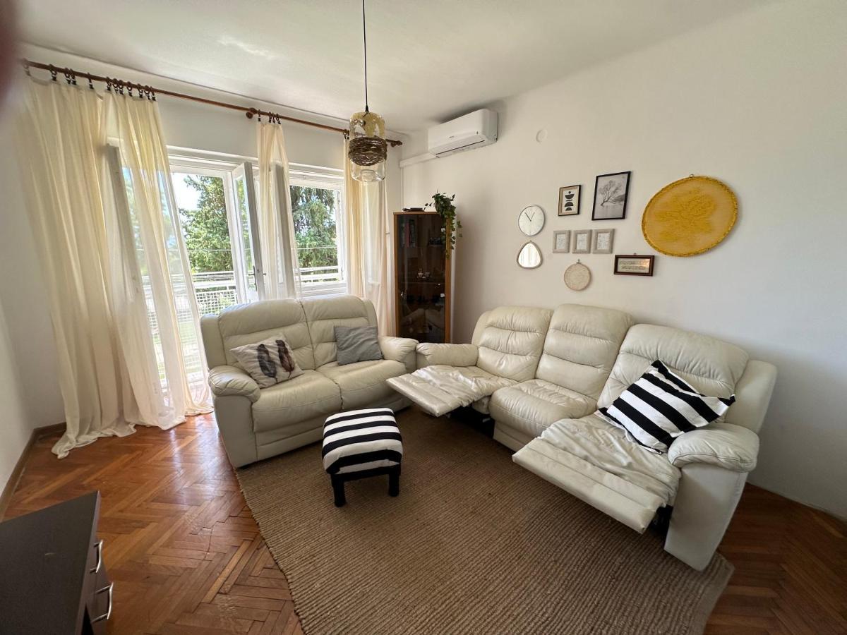 Cosy Family Apartment Marina Kastela Near Airport Exterior foto